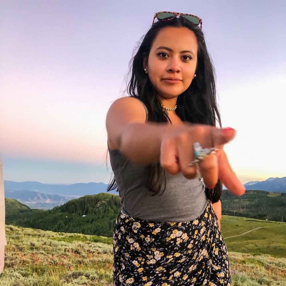 Meet your Posher, Rebeca